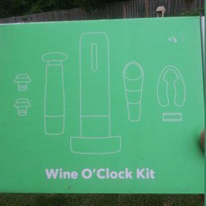 New In Box Vremi Wine O'Clock Wine Opener Kit